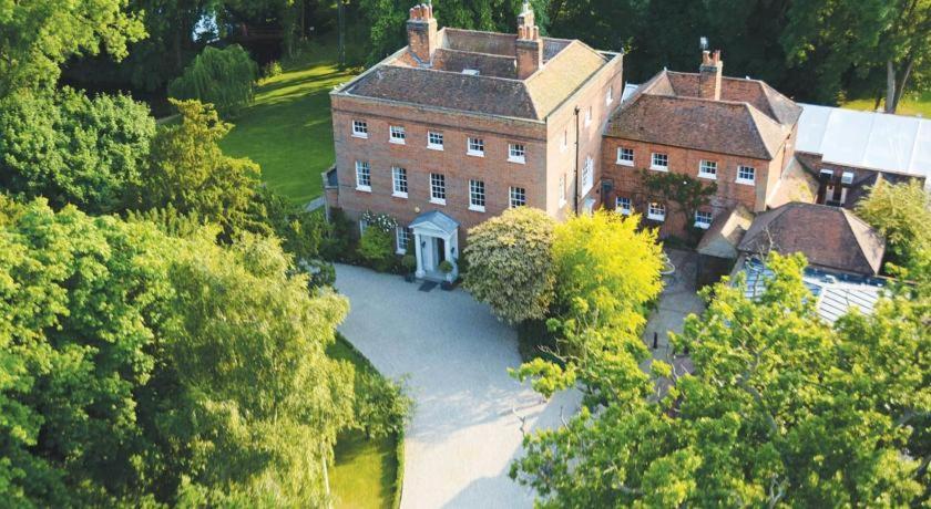 Гостевой дом Mulberry House Ongar Экстерьер фото