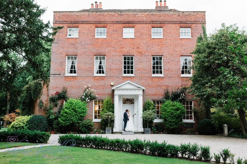 Гостевой дом Mulberry House Ongar Экстерьер фото