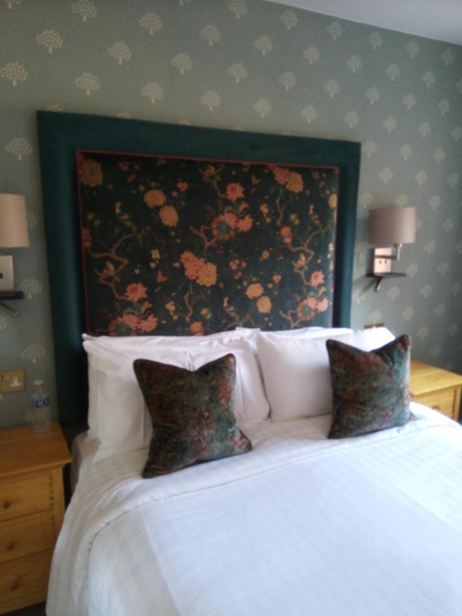 Гостевой дом Mulberry House Ongar Экстерьер фото