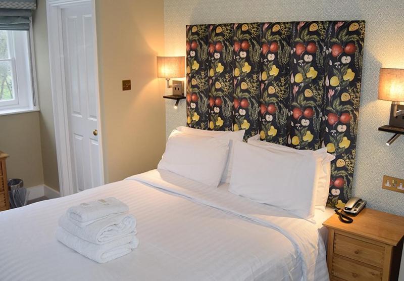 Гостевой дом Mulberry House Ongar Экстерьер фото
