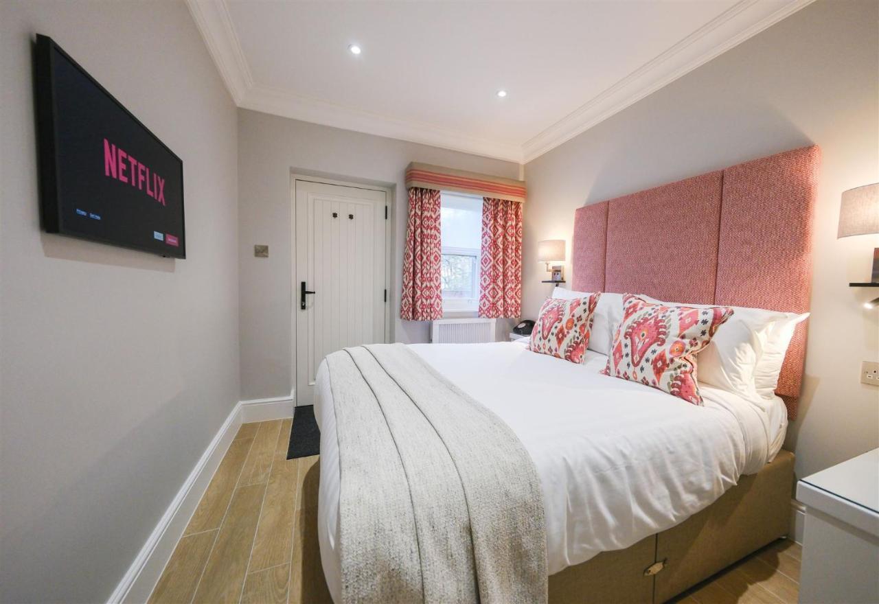 Гостевой дом Mulberry House Ongar Экстерьер фото