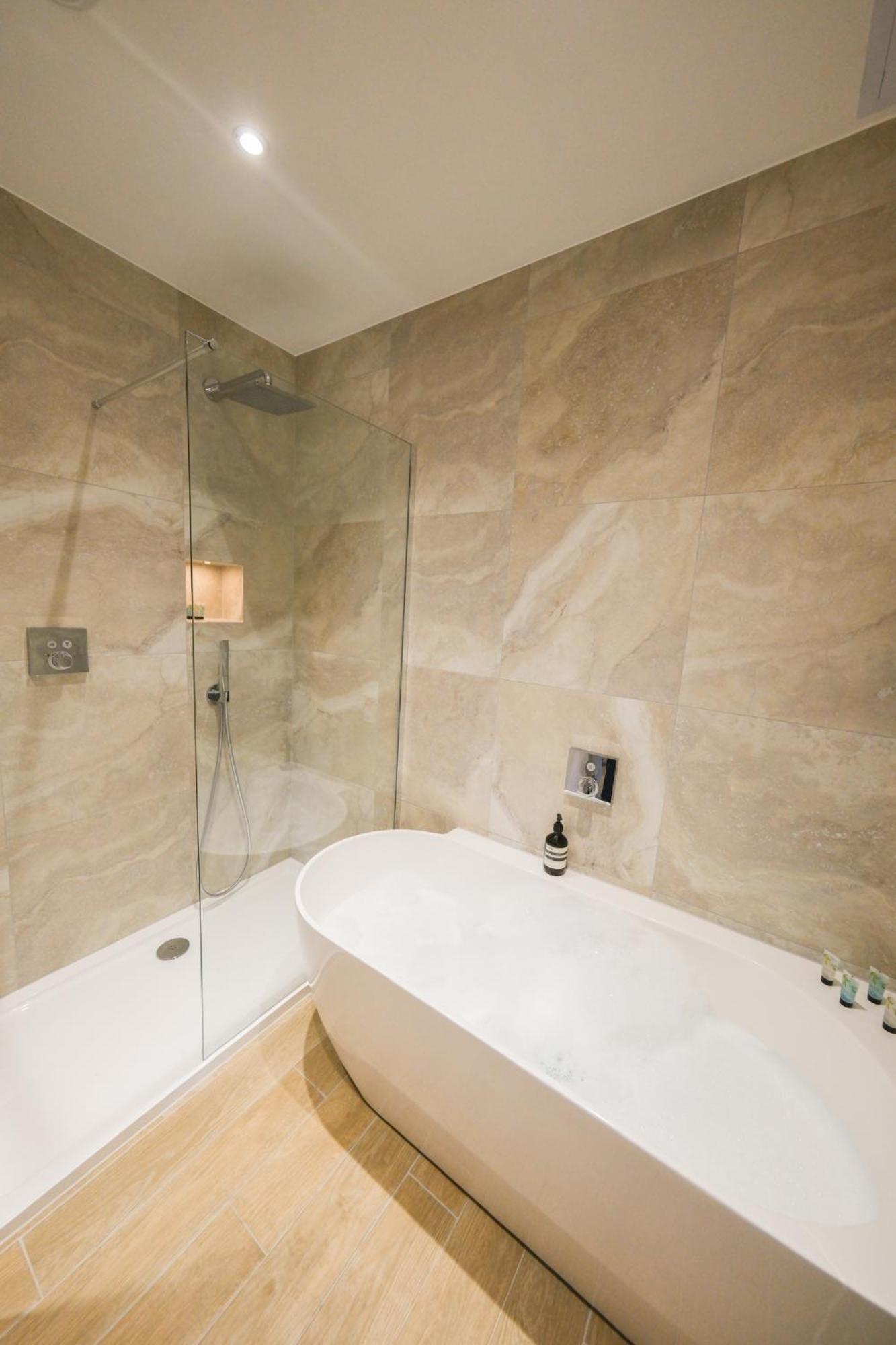 Гостевой дом Mulberry House Ongar Экстерьер фото
