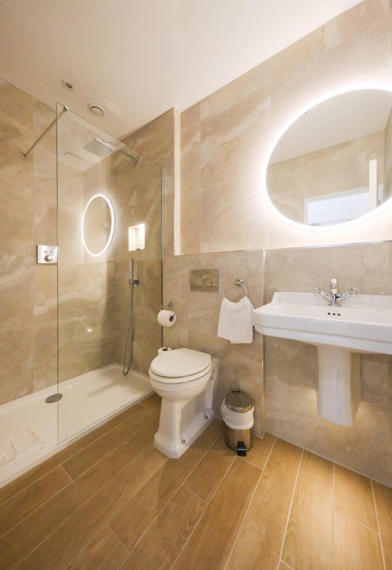 Гостевой дом Mulberry House Ongar Экстерьер фото