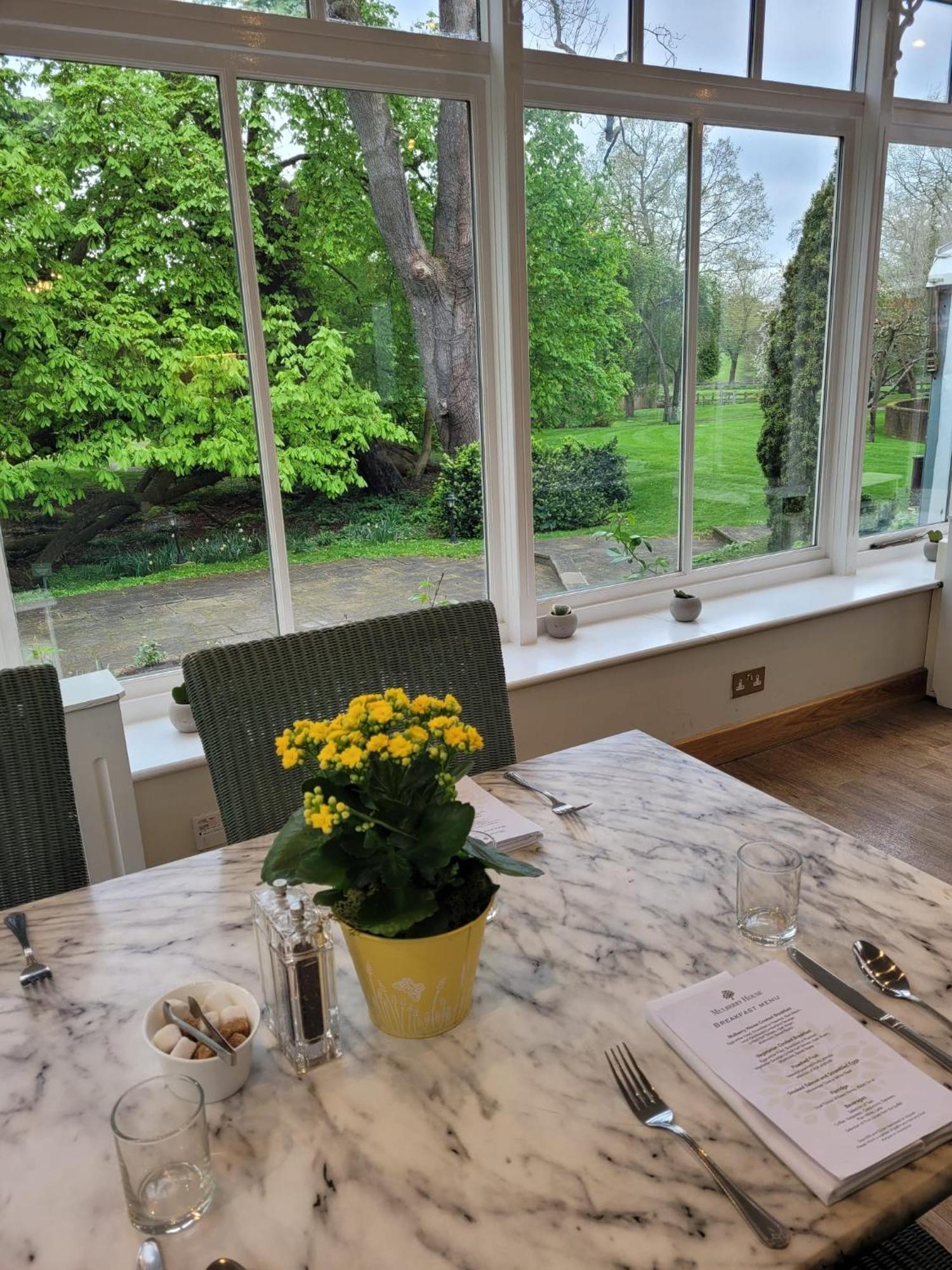 Гостевой дом Mulberry House Ongar Экстерьер фото
